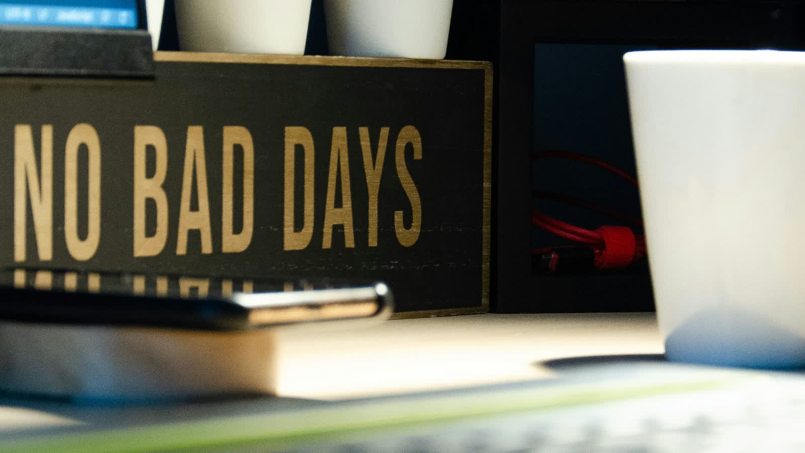 The One-Screen Rule That Made My Evenings Feel Longer